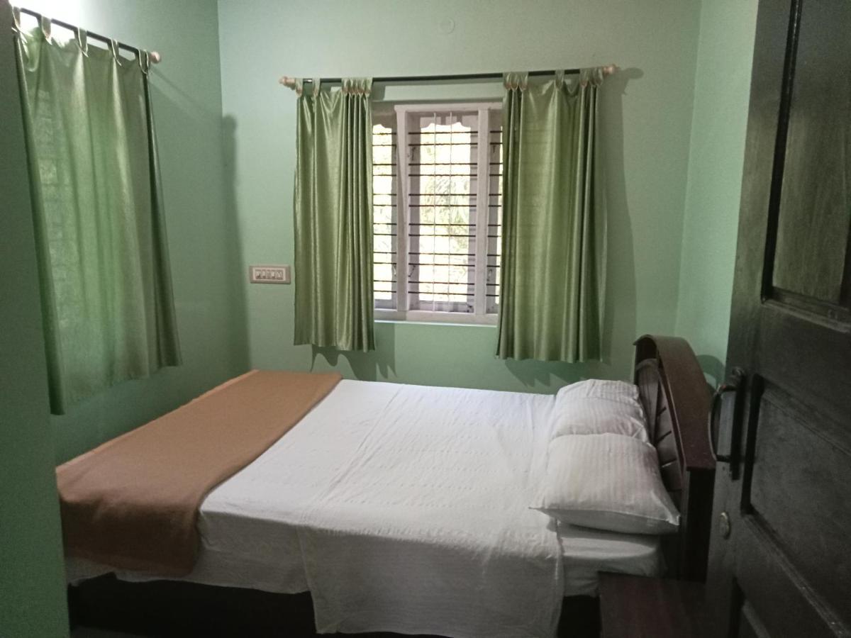 Krupa Homestay Madikeri Ngoại thất bức ảnh
