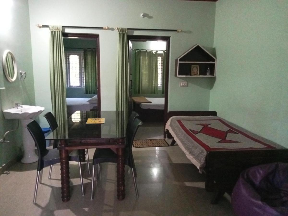 Krupa Homestay Madikeri Ngoại thất bức ảnh